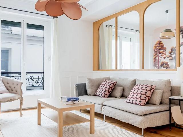 Location Appartement Rue Ruhmkorff, Paris