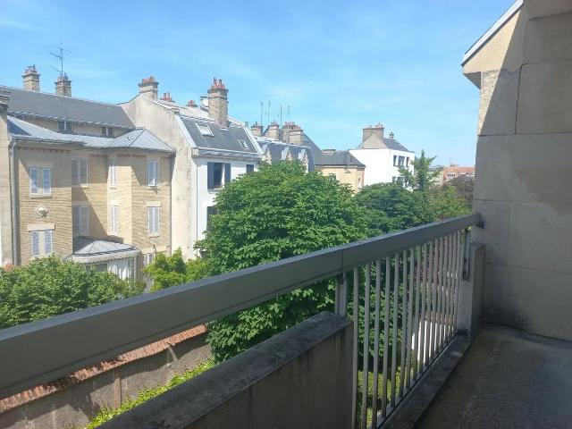 Location Appartement Rue Werlé, Reims
