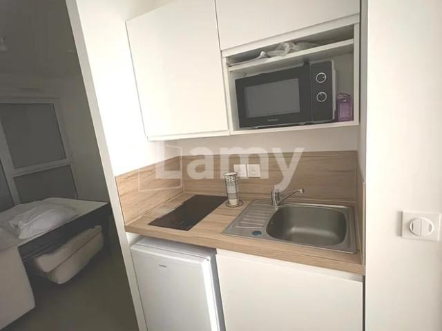 Location Appartement Rue Winston Churchill, Orléans