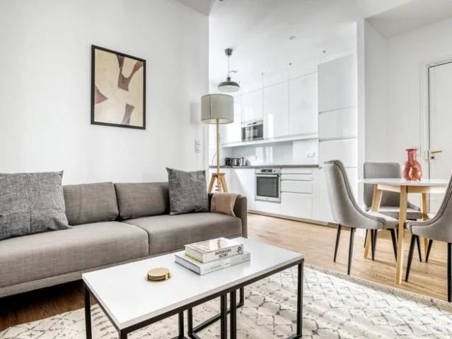 Location Appartement Rue Torricelli, Paris