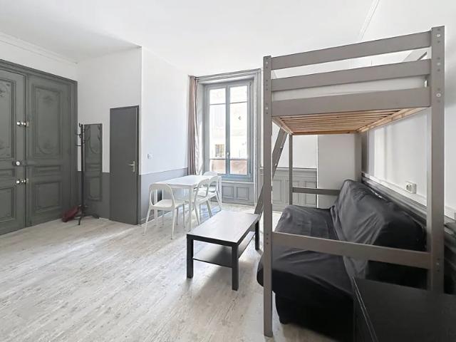 Location Appartement Rue Thiers, Avignon
