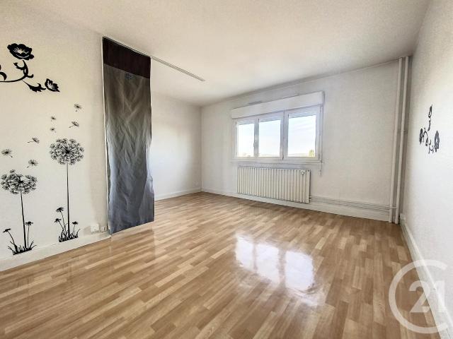 Location Appartement Rue Thiers, Aix Villemaur Pâlis