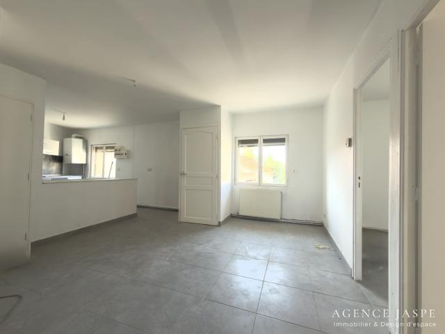 Location Appartement Rue Thivel, Sury le Comtal