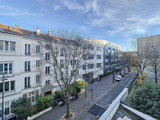 Location Appartement Rue Titon, Paris
