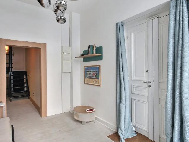Location Appartement Rue Treilhard, Paris