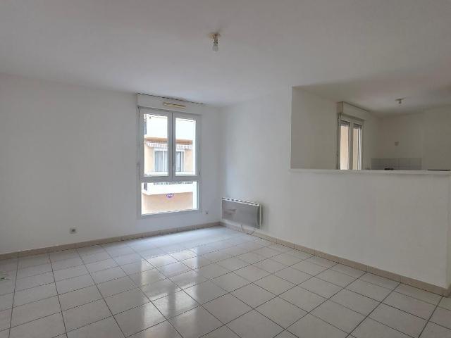 Location Appartement Rue Voltaire, La Seyne sur Mer