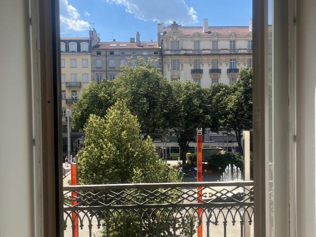 Location Appartement Rue Voltaire, Saint Étienne
