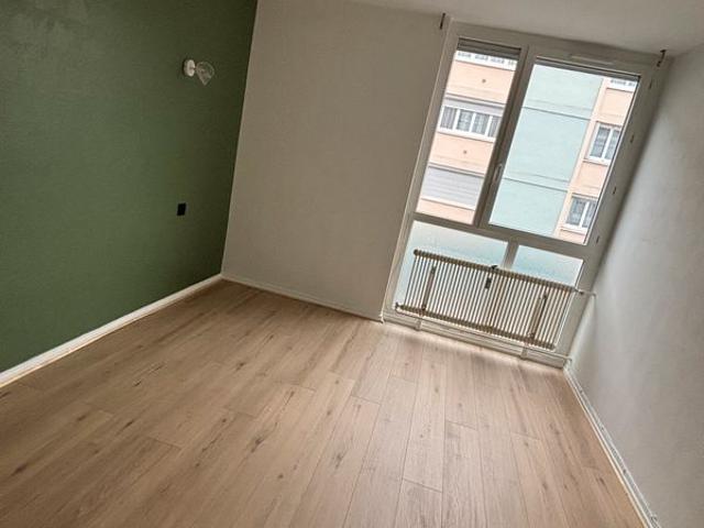 Location Appartement Rue Voltaire, Saint Étienne
