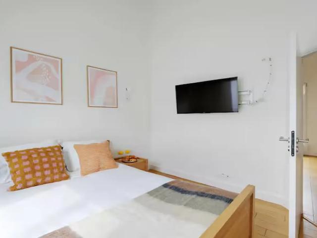 Location Appartement Rue Voltaire, Suresnes