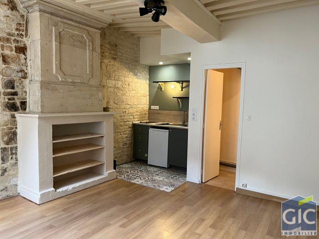 Location Appartement Rue Vauquelin, Caen
