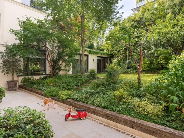 Location Appartement Rue Vavin, Paris