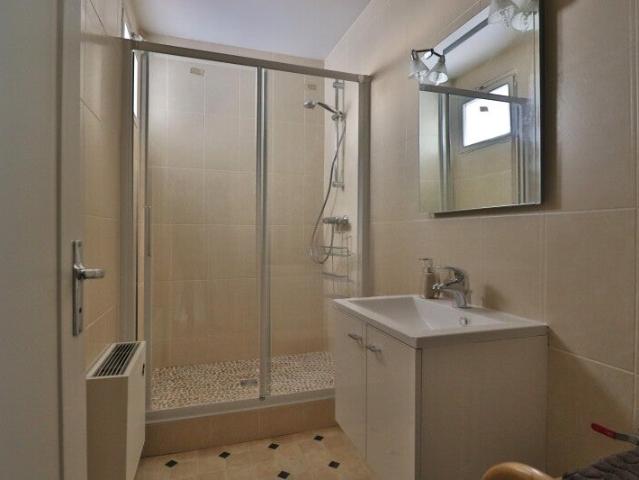 Location Appartement Rue Valtat, Troyes