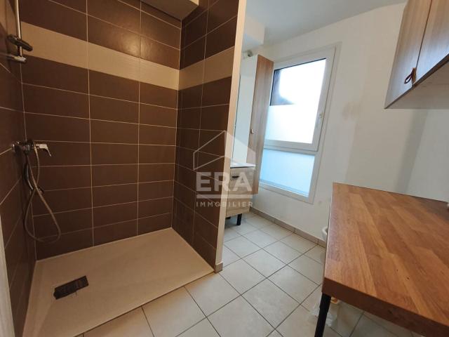 Location Appartement Rue Van Loo, Étampes