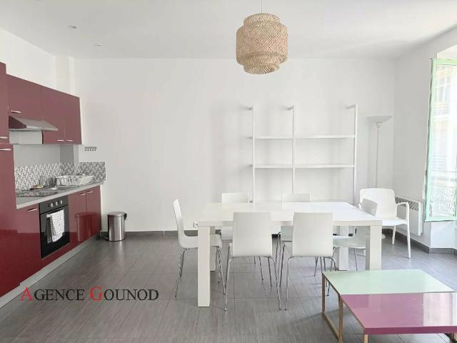 Location Appartement Rue Verdi, Nice