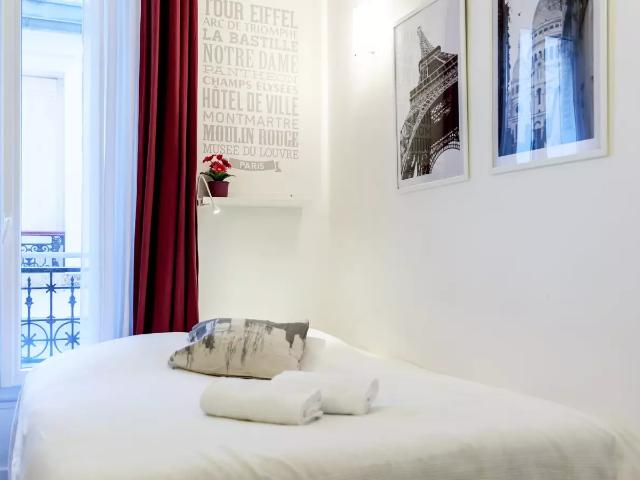 Location Appartement Rue Véron, Paris