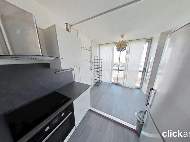 Location Appartement Rue Verlaine, Bron