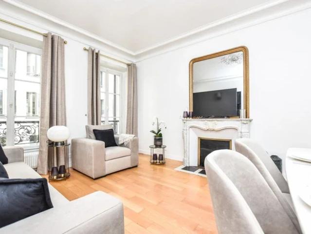 Location Appartement Rue Vernier, Paris