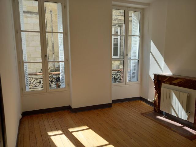 Location Appartement Rue Vital Carles, Bordeaux