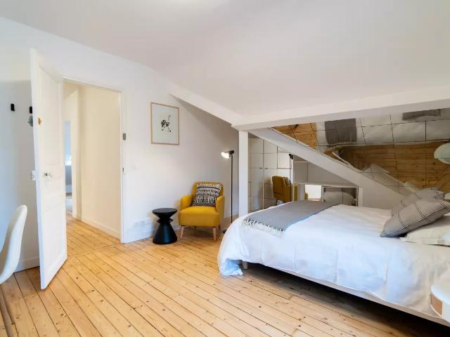 Location Appartement Rue Viala, Paris