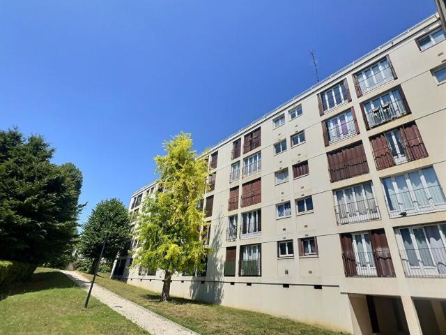 Location Appartement Rue Victor Basch, Thiais