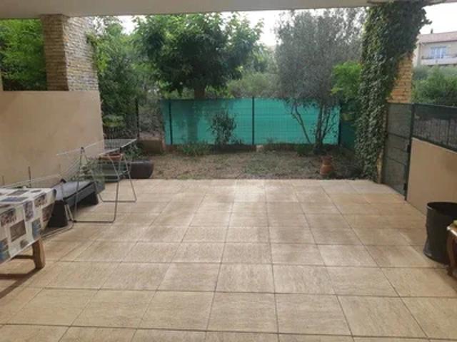 Location Appartement Rue Victor Estienne, Lançon Provence