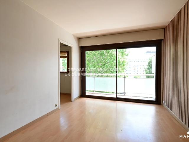 Location Appartement Rue Victor Hugo, Courbevoie