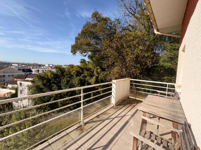 Location Appartement Rue Victor Hugo, Bayonne