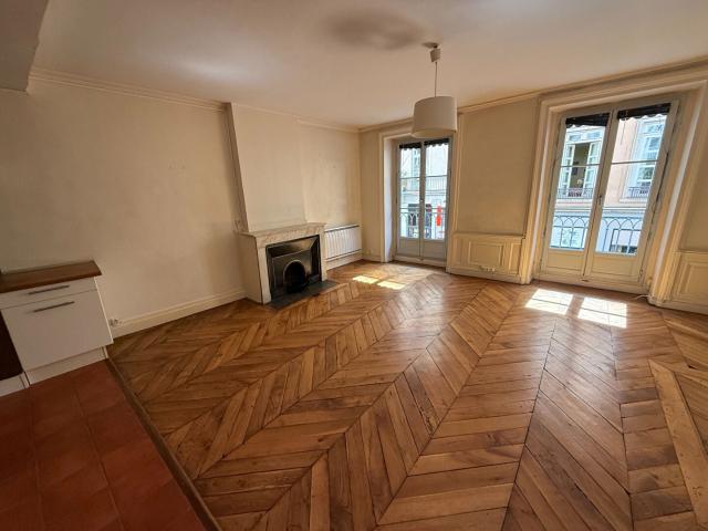 Location Appartement Rue Victor Hugo, Lyon