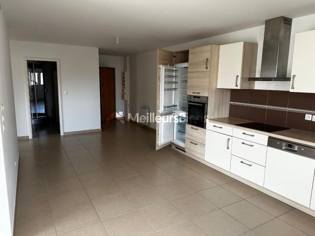 Location Appartement Rue Victor Hugo, Montois la Montagne