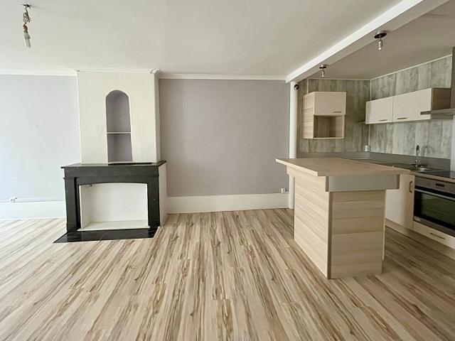 Location Appartement Rue Victor Hugo, Mâcon