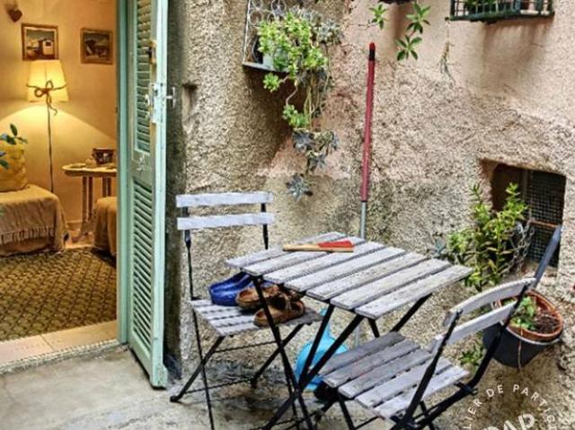 Location Appartement Rue Victor Hugo, Menton