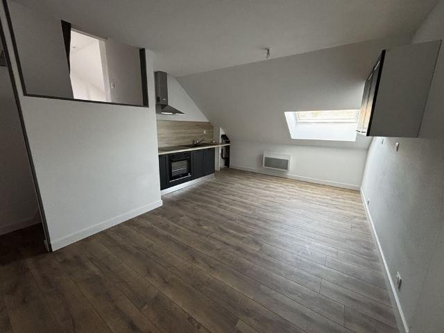 Location Appartement Rue Victor Hugo, Navenne