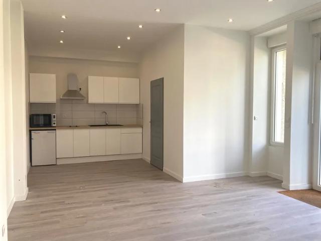Location Appartement Rue Victor Hugo, Périgueux