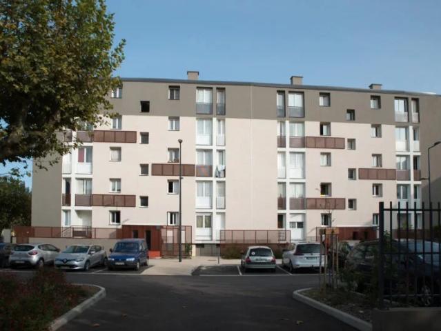 Location Appartement Rue Victor Hugo, Pierrelatte