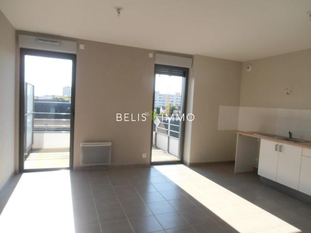 Location Appartement Rue Victor Hugo, Tours