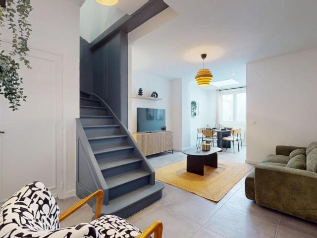 Location Appartement Rue Virginie Ghesquière, Lille