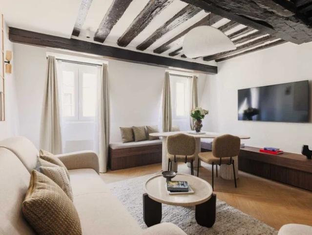 Location Appartement Rue Xavier Privas, Paris