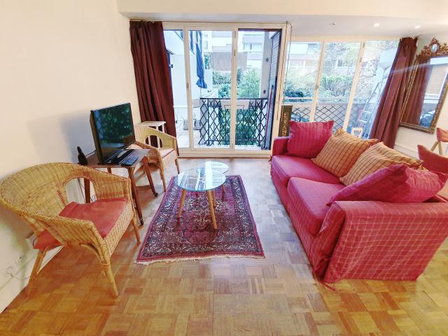 Location Appartement Rue Xaintrailles, Paris