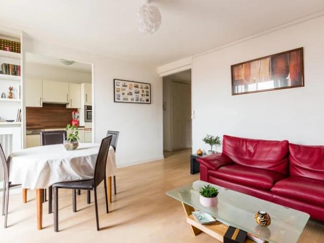 Location Appartement Rue Yves Toudic, Paris