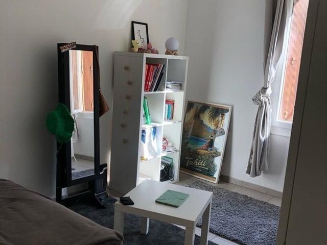 Location Appartement Rue Yves Chapuis, Marseille