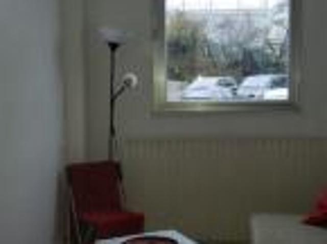 location appartement rueil malmaison 1 pièce 14 m2 hauts de seine 92500 634 € / mois