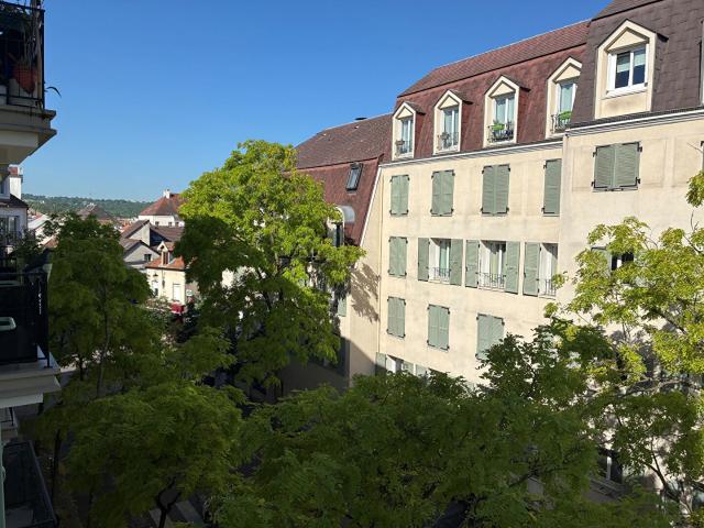 Location appartement Rueil Malmaison 2 pièces 5827 m2