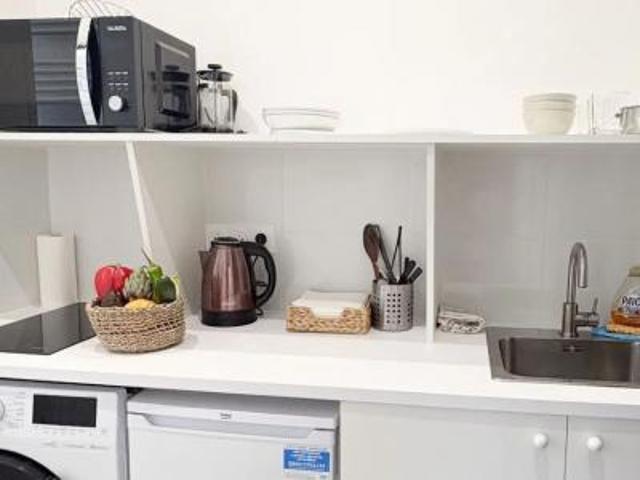 location appartement sceaux 1 pièce 23 m2 hauts de seine 92330 1100 € / mois