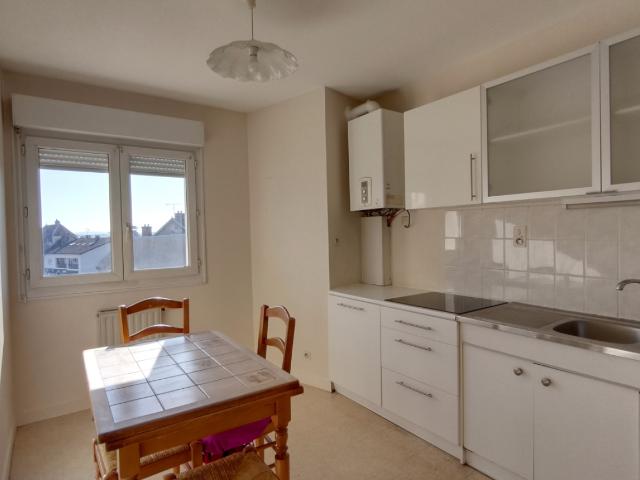 Location appartement Saint Vit 4 pièces 75.55m² 800€ | Céline Marmet Immobilier