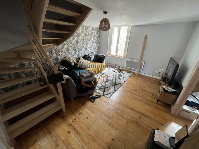 Location appartement Saint Affrique 4 pièces 78m² 530€ | Hubert Peyrottes Immobilier