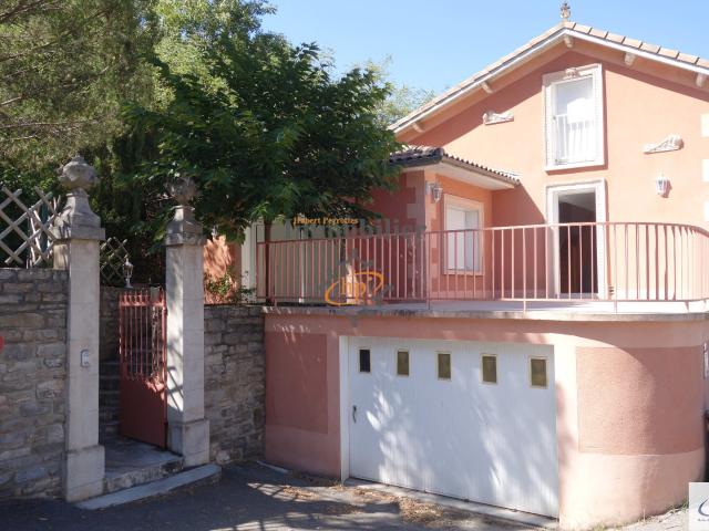 Location appartement Saint Affrique 4 pièces 93m² 845€ | Hubert Peyrottes Immobilier