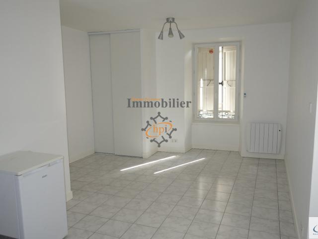 Location appartement Saint Affrique 1 pièce 22m² 297€ | Hubert Peyrottes Immobilier
