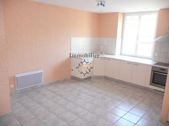 Location appartement Saint Affrique 2 pièces 45m² 465€ | Hubert Peyrottes Immobilier