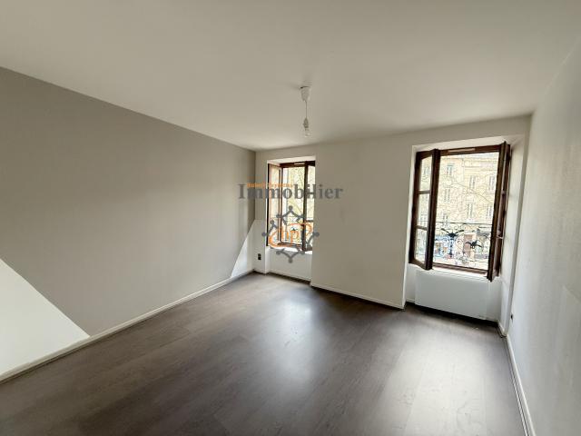 Location appartement Saint Affrique 2 pièces 26m² 355€ | Hubert Peyrottes Immobilier