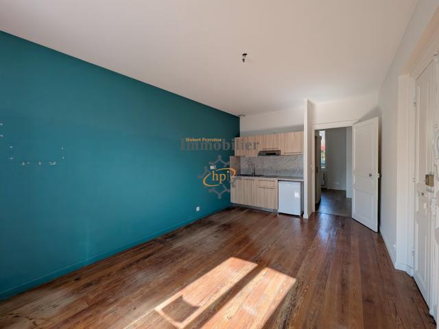 Location appartement Saint Affrique 2 pièces 30m² 400€ | Hubert Peyrottes Immobilier